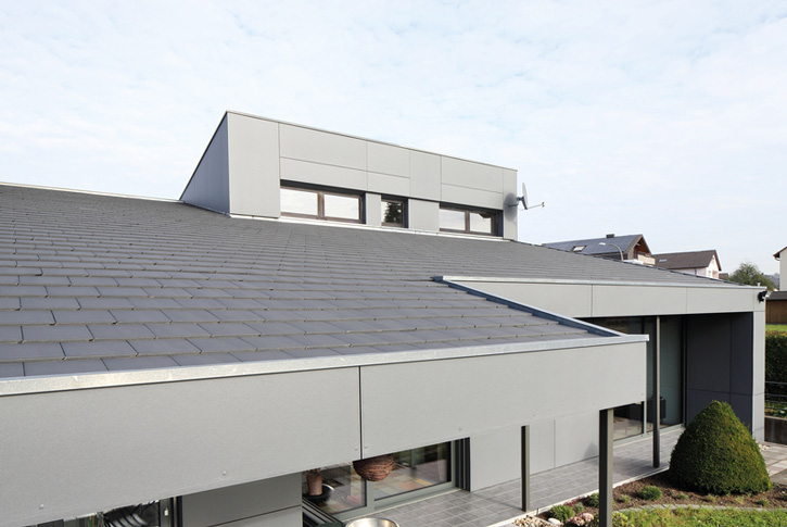 Moderne Dacheindeckung mit CREATON-Betondachsteinen